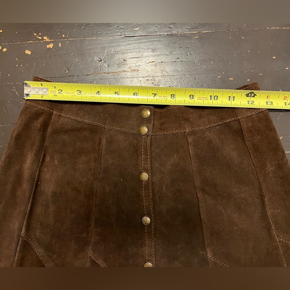 Vintage Suede Leather Skirt Brown Maple Leaf Snap Front Canada Appliqué Midi Vtg - Picture 14 of 14